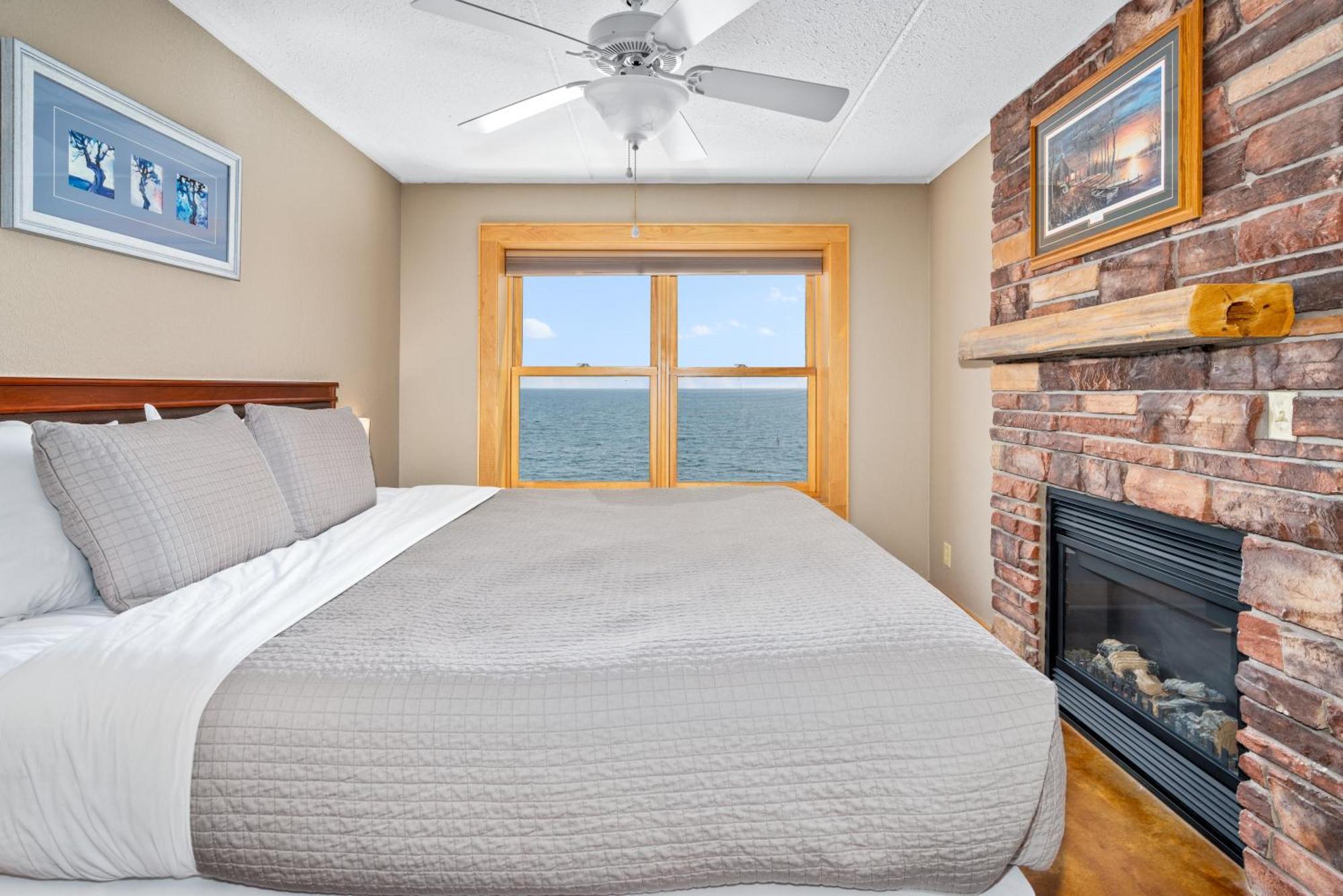 East Bay Suites Grand Marais Luaran gambar