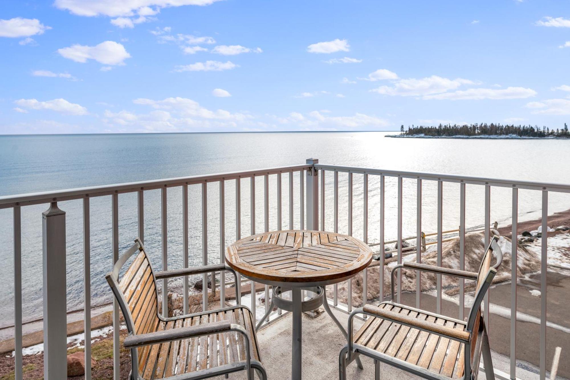 East Bay Suites Grand Marais Luaran gambar