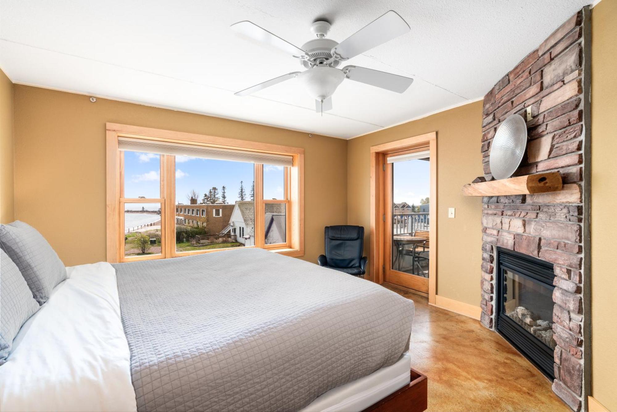 East Bay Suites Grand Marais Luaran gambar
